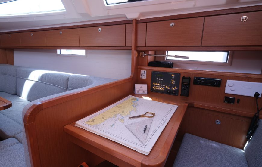 Alkyoni Yacht, Monohull 41 Cruiser